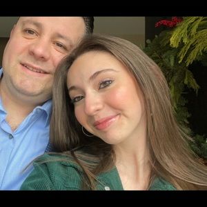 Meet your Posher, Abi